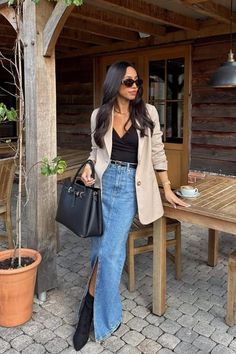 17 Chic Business Casual Outfits to Elevate Your Work Wardrobe Transitional Dressing, Brunch Fashion, Denim Skirt Outfits, Olivia Miller, Trendy Skirts, Fall Outfit Ideas, Denim Maxi, Denim Maxi Skirt