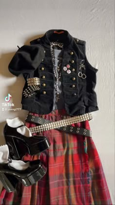 Fancy Alternative Outfits, Preppy Punk, Punk Grunge Outfits, Alternative Fashion Outfits, Alt Clothes, J Fashion, Grunge Outfits