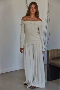 Knit Polyester Cotton Spandex Ribbed Wide Leg Pants With Side Pockets Fabric Contents: 65% Polyester, 27% Cotton, 8% SpandexMade in USA Cream Pants Outfit, Ribbed Wide Leg Pants, Curvy Girl Dress, Sweatpants Outfits, Fashion Design Template, Cream Pants, Easy Trendy Outfits, Wide Leg Linen Pants, Linen Pants