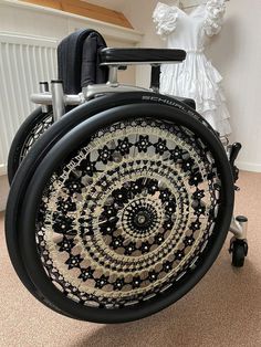 Crochet wheel covers design Sahria Wheel Chair Decoration Ideas, Decorated Wheelchair Ideas, Cool Wheelchair Accessories, Walker Decorations Diy, Crochet Wheelchair Accessories, Cute Mobility Aid, Cute Wheelchair Accessories, Mobility Aid Decoration, Mobility Aid Aesthetic