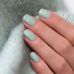 Popular Color Nails that Are Fashionable in 2023 ★ Sage Blue Nails, Sage Gel Nails, Sage Green Dip Nails, Green Dip Nail Ideas, Sage Green Nails Short, Summer Nail Almond, Nail Colours 2023, Cobalt Blue Nails Designs, Nail Designs Metallic