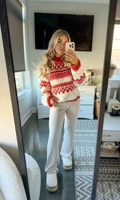 #fashion, #style, #outfitinspiration, #beauty ,#outfitsideas ,#trendyoutfits ,#falloutfits ,#winteroutfits ,#summeroutfits ,#weddingoutfits ,#fashionkilla ,#edgyoutfits ,#beachoutfits ,#y2koutfits ,#christmasoutfits ,#dressto impress Christmas Day Comfy Outfit, Styling Christmas Sweater, Comfy Cute Christmas Outfit, Comfy Christmas Eve Outfits, Christmas Outfits Inspiration, Style Christmas Sweater, Christmas Outfit Ideas Teens, Christmas Ugg Outfits, Comfy Christmas Day Outfits