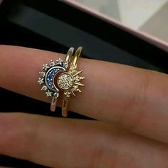 Sun And Moon Ring, Sun And Moon Rings, Pretty Jewelry Necklaces, Ring Man, Moon Ring, Pandora Rings, Jewelry Lookbook, Moon Jewelry, Fancy Jewelry