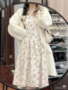 Modest Girly Outfits, Mode Turban, Cute Modest Outfits, Cottagecore Outfits, Modest Fashion Outfits, Really Cute Outfits, Girly Outfits, Casual Style Outfits