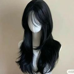 Wolf Cut On Long Hair Straight, Feathered Black Hair, Long Layers Wolf Cut, Cute Haircut Ideas For Long Hair, Long Hair Layered Cut, Cute Long Haircuts For Thick Hair, Long Hair Layer Haircut, Haircut Ideas Long Layers, V Haircut Long Hair