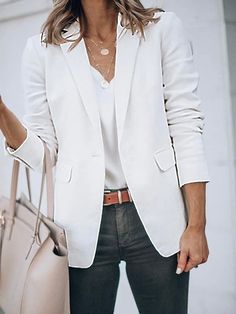 Casual and elegant look. Perfect for office. To combine with jeans, skirts and leggings. 96% polyester, 4% elastane blend fabric. Color may be lighter or darker depending of the device it is displayed. Blazer Casual, Casual Blazer Women, Plus Size Blazer, Ladies Blazer, Blazer Jackets For Women, Womens Blazers, Long Sleeve Blazers, Casual Blazer, Womens Basic