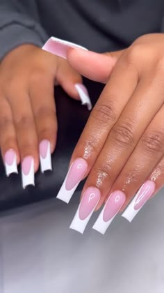 Nails Long Square, French Tip Press On Nails, Press On Nails Long, Acrylic Toe Nails, Back To School Nails, Gel Nail Tips, White Acrylic Nails, French Tip Acrylic Nails, French Acrylic Nails