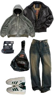 Grunge Style Board, Winter Outfits Aesthetic Streetwear, 90s Indie Fashion Men, Winter Fit Y2k, Fit Ideas Streetwear, Vest Over Hoodie Outfit, Dad Style Outfits, Retro Vintage Outfits Men, Winter Outfits Baggy Jeans