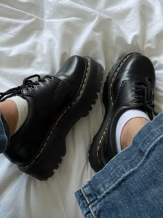 Mara Dyer, Shoe Inspo, Aesthetic Shoes, Swag Shoes, Cool Fits, Pretty Shoes, Dream Shoes, Trendy Shoes