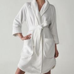 Bath Robes, Bed And Breakfast Inn, Matching Robes, Ny Fashion, Women's Robe, White Turquoise, Guest Bath, Only Fashion, Feel Special