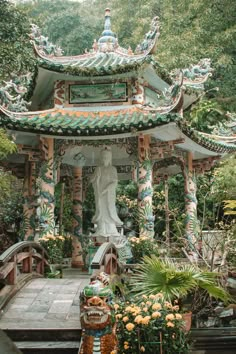 Da Nang Vietnam, Asian Architecture, Danang, Fantasy Places, Vietnam Travel, Da Nang, Beautiful Architecture, Nature Aesthetic, Pretty Places