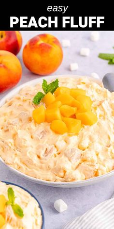 peach fluff with sliced peaches on top Peach Fluff, Dessert Salad Recipes, Peach Jello, Congealed Salad, Easy Fruit Salad Recipes, Jello Dessert Recipes, Fluff Recipe