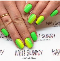 Nail Sunny Poses Simple, Nail Sunny, Nails Painted, Nail Colors And Designs, Nail Art Studio, Plaid Nails, Amazing Nails, Nail It, Nail Paint