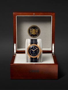 Oris continues its collaboration with the Carl Brashear Foundation to create this third-generation watch inspired by the US Navy master diver's legacy. Limited to just 2, 000, it's been manufactured in Switzerland with a bronze case and the new in-house calibre 401, a highly anti-magnetic automatic movement that has a five-day power reserve. It's engraved with a helmet on the case back and fitted on an Erika's Originals MN™ strap made from comfortable stretch-nylon webbing. We offer a two-year … Carl Brashear, Aviator Watch, Us Navy, Mr Porter, Diver, Luxury Watches, Midnight Blue, Gold Watch, Limited Editions