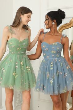 Green Short A-Line Homecoming Dress With Embroidery Champagne Homecoming Dresses, Mint Green Prom Dress, Floral Homecoming Dresses, Fest Outfits, Tea Length Wedding, Dress With Embroidery, Elegant Party Dresses, Dress Occasion, Party Kleidung