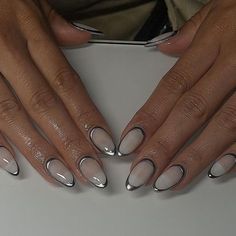 Nail Design Glitter, Gel X Nails, Silver Nail Polish, X Nails, Silver Nail Designs, Opal Nails, Chrome Nail Art, Milky Nails, Chrome Nails Designs