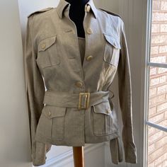 Classic Linen Blend With A Gold Metallic Finish. Shirt Collar. Capulet Shoulder Design. Ivory Resin Front Button Closure. Chest & Lower Button Pockets. Belted Waistline With Slip Lock. Euc. Sophisticated & Classy Ralph Lauren Black Label, Shoulder Design, Shirt Collar, Black Label, Blazer Suit, Linen Blend, Suit Jacket, Jackets & Coats, Jackets For Women