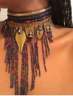 This tribal choker is the right accessory to bring out the lioness in you! Handmade Estilo Hippy, Mode Hippie, Estilo Hippie, Hippie Jewelry, Winter Trends, Hippie Style, Handmade Accessories, Diy Fashion