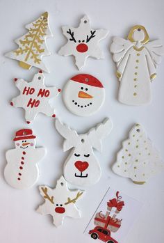 Fimo Xmas Decorations, Diy Clay Xmas Ornaments, Clay Xmas Decorations Diy, Christmas Airdry Clay Crafts, Plaster Christmas Ornaments, Dry Clay Christmas Ornaments, Clay Ornaments Diy Christmas Decorations, Clay Diy Ornaments, Clay Xmas Decorations