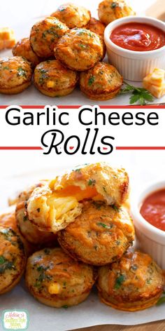 Garlic Cheese Rolls Cheesy Pizza Rolls, Cheesy Roll Ups, Easy Savoury Snacks, Cheesy Food Recipes, Savory Baking Recipes, Cheese Rolls Recipe, Yeast Roll, Savory Snack Recipes, Cheese Recipes Appetizers