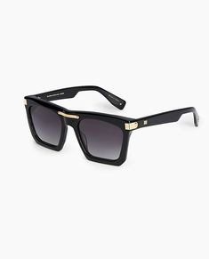 Black acetate oversized sunglasses with wide temples, 18k gold plated Rockford screws, embossed RF logo and finishes. Gradient shaded 100% UV Protection. Rf Logo, Pinky Signet Ring, Black Diamond Bands, Comfort Fit Wedding Band, Expensive Watches, Oc Design, Big Diamond, Black Diamond Ring, Wide Rings