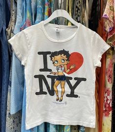 Goth Lolli Aesthetic, New York Tshirt, I Love New York, Men's Tops, Mode Inspo, Hippie Chic, Dream Clothes