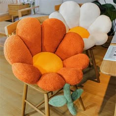 Plush Sunflower Cushion Pillow Dekor Diy, Plush Sofa, Sofa Throw Pillows, Flower Pillow, Cute Room Decor, Room Inspiration Bedroom, Cute Plush, Dream House Decor, Sofa Throw