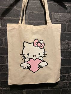 Cute Diy Tote Bag Designs, Cute Tote Bag Design Paint, Tote Bag Ideas Design, Tote Bags Design Ideas, Tote Bags Painting Ideas, Tote Bag Design Paint, Painting On Tote Bags, Canvas Tote Bag Painting, Tote Bag Design Ideas Aesthetic