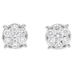 We are thrilled to introduce our exquisite Solitaire Cluster Stud earrings, the epitome of refined elegance and class. These perfectly balanced pieces have been meticulously crafted to make a statement and showcase your impeccable sense of style. When you wear our Solitaire Cluster Stud earrings, you announce your refined taste and appreciation for fine craftsmanship. Each diamond has been carefully selected for its exceptional quality and radiance, ensuring that you will sparkle and shine with Sparkle And Shine, Conflict Free Diamonds, Elegant Gift, San Valentino, Diamond White, Round Brilliant, Crafts To Make, Beautiful Jewelry, Natural Diamonds