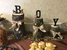 Woodland Themed Centerpieces, Baby Shower Rustic Theme, Woodland Charcuterie Table, Little Hunter Baby Shower Ideas, Woodland Theme Baby Shower Boy Tables, Woodland Baby Shower Candy Table, Woodland Themed Gift Table