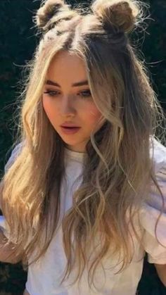 Ootd Instagram, Cute Hairstyles For Medium Hair, Back To School Hairstyles, Trending Hairstyles, Hair Transformation, Hairstyles For School, How To Make Hair, Hairstyles With Bangs, Bun Hairstyles