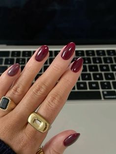 #nailart #nailsofinstagram #naildesign #autumn Simple Fall Nails, Nagellack Trends, Chrome Nails Designs, Cherry Nails, Nail Jewelry, Autumn Nails, Minimalist Nails, Dream Nails, Classy Nails