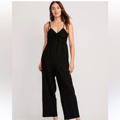 Questions? Leave A Comment Below! Approximate Measurements: Pit To Pit: 15 Inseam: 26” Backpacking Clothes, Navy Linen Pants, Travel Dresses, Old Ties, Skirt Boots, Old Navy Leggings, Navy Dress Pants, Cami Jumpsuit, Jumpsuit For Women