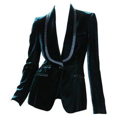 Tom Ford for Gucci Velvet Emerald Green Tuxedo Jacket F/W 2004 Final Tom Ford Runway Collection for Gucci Designer sizes available 38 and 40 Emerald Green Color, Shawl Collar, Black Satin Trim, Single Button Closure, Fully Lined, 4 Pockets. Measurements approx.: Size 38: Length - 26 inches, Bust - up to 32", Waist - 26", Sleeve 24". Size 40: Length - 26 inches, Bust - up to 34", Waist - 28", Sleeve - 26". Made in Italy. Excellent condition. Listing code: 3202154580556958 Emerald Green Tuxedo, Tom Ford Runway, Tom Ford For Gucci, Silk Pant Suit, 2004 Runway, Green Tuxedo, Vintage Tuxedo, Gucci Coat, Studded Skirt