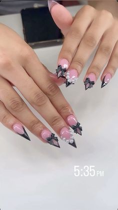 Birthday Nails Stiletto Short, Black French Tip Nails Stiletto, 19 Birthday Nails, Black Freestyle Nails, Acrylic Nails Almond Shape, French Tip Acrylics