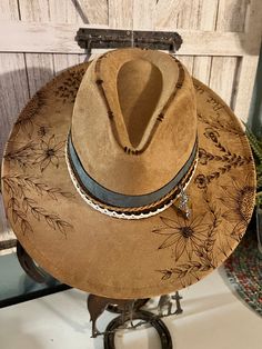 Burnt Hats, Cowboy Hat Design, Bolero Hat, Fun Hats, Hat Bar, Cowgirl Accessories, Hat Bands, Suede Hat