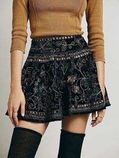 Free People Clothing, A Skirt, Mode Inspo, Maxi Skirts, Knee High Socks, Date Outfits, Pastel Goth, Mode Inspiration