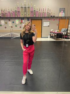 Teacher outfit Dance Teacher Aesthetic Outfit, Dance Teacher Outfits Fashion, Pe Class Outfit, Dance Teacher Outfits, Dance Teacher Aesthetic, Teacher Interview Outfit, Comp Dance, Dance Teacher Tools