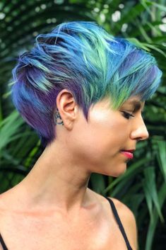 Peacock Hair Color, Mermaid Hairstyle, Pixie Hair Color, Mermaid Hair Color, Peacock Hair, Awesome Hairstyles, Boho Hairstyle, Beautiful Hair Color, Short Hair Color