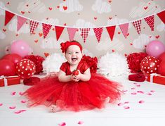 1st Birthday Photoshoot Valentines Day, Valentines First Birthday Photo Shoot, Valentine Family Photo Ideas, Valentines Day Baby Photoshoot, Valentines Baby Photoshoot, Valentines Baby Photos, Valentine Photo Backdrop, Valentine Mini Session, Baby Birthday Photoshoot