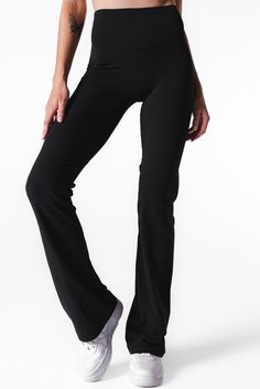 Our Cloud II Foldover Trouser is designed for the ultimate comfort whether you are enjoying your workout of the day or stopping by your favorite coffee shop. This pant offers medium support and compression to accentuate your assets. Black Breathable 4-way Stretch Pants, Black 4-way Stretch Pants With Contoured Waistband, Comfortable Full Length Workout Bottoms, Comfortable Stretch Black Pants, Comfortable Fitted Black Bottoms, Fitted Black Bottoms, Compression Full-length Activewear With Comfort Waistband, Full Length Compression Activewear With Comfort Waistband, Comfortable Full-length Yoga Pants With 4-way Stretch