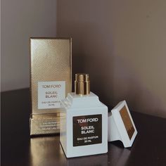 Tom Ford Soleil Blanc “Eau De Parfum” Scented Perfume Authentic Perfume 30 Ml Soleil Blanc Scent Brand New In Box Never Used Message Me For Private Sale Without Taxes. Tom Ford Makeup, Makeup Setting Powder, Business Pages, Makeup Set, Womens Toms, Perfume Collection, Setting Powder, Fragrance Notes, Tom Ford