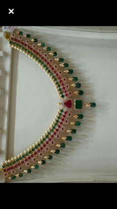 Gift Costume, Nigeria Wedding, Pearl Necklace Designs, Beaded Necklace Designs, African Necklace