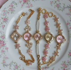 aesthetic watches coquette Coquette Jewellery, Coquette Old Money, Jewelry Coquette, Coquette Accessories, Coquette Trinkets, Coquette Jewelry, Coquette Necklace Aesthetic, Coquette Jewelry Holder, Aesthetic Jewelry Coquette