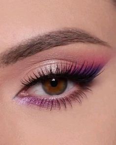 Teknik Makeup, Eye Makeup Images, Prom Eye Makeup, Pink Eye Makeup, Cute Eye Makeup, Eye Makeup Techniques, Eye Makeup Pictures, Purple Makeup, Makijaż Smokey Eye