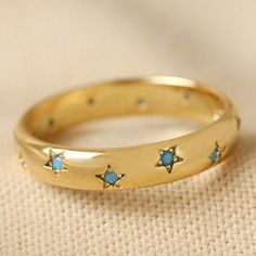 Embrace the night sky with this stunning celestial ring! The perfect present for a teen that loves to stay on trend. Gold Rings Stack, Blue And Gold Ring, Cosmic Ring, Star Angel, Star Rings, Unique Gold Rings, Angel Fashion, Star Crystal, Celestial Ring