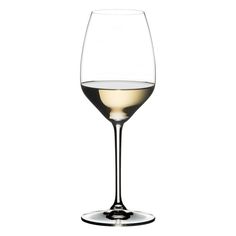 Descubre las mejores variedades de vino blanco 🍇. Visita nuestra web para aprender sobre sus características y disfrutar de su sabor único. Riesling Wine, White Wines, Fondue Set, White Wine Glasses, Enjoy Yourself, Montepulciano, Zinfandel, Grape Juice, Wine Glass Set