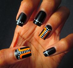 Varnished Valkyrie: Rodarte Inspired Nails Wakanda Nail Art, Africa Nails Art, Nails African Design, Egypt Nail Art, Egyptian Inspired Nails, Africa Nails, Nail Art Mariage, Nails Styles, Nail Pictures