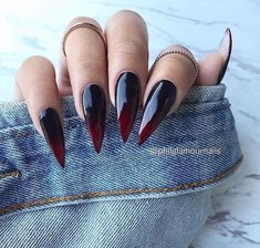 Red Stiletto Nails, Red Ombre Nails, Acrylic Nails Stiletto, Black Nails With Glitter, Black Stiletto Nails, Witchy Nails, Weak Nails, Halloween Acrylic Nails, Black Acrylic Nails