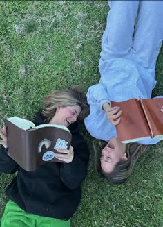 @thehoneyscoop  @ally_yost1 Bible Study Date Friends, Praying Friends Aesthetic, Bible Study With Best Friend, Sisters In Christ Aesthetic, Godly Friends Aesthetic, Christian Fellowship Aesthetic, God Centered Friendships, Christian Best Friends Aesthetic, Sisters In Christ Friendship